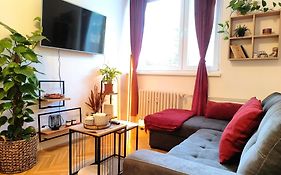 Cozyhome Medena Central, Quiet Premium Spot In Old Town